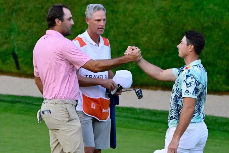 Scheffler's clutch putt forces Monday playoff